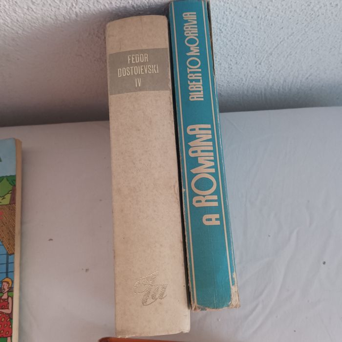 Livros de vários autores