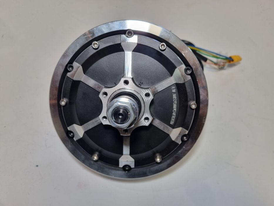 Silnik Motus Pro 10 sport 2022 techlife x8