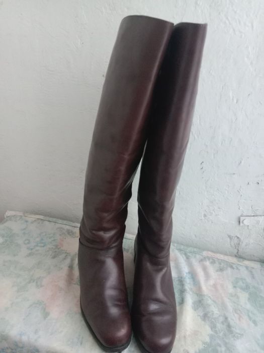 Продаю!Ботфорты женские кожаные