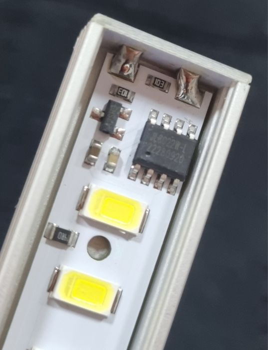 Led фонарик/світильник від USB