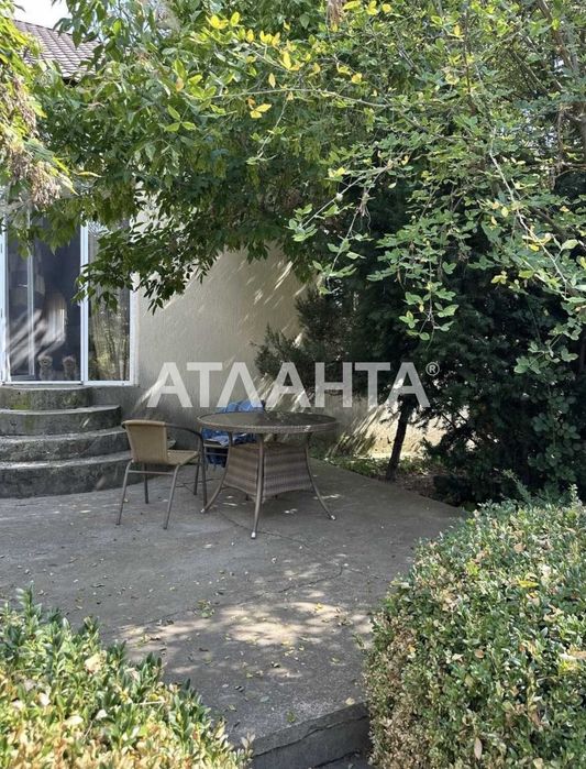 Будинок біля моря