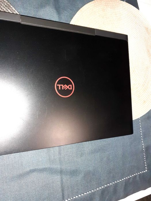 Laptop gamingowy Dell 4K