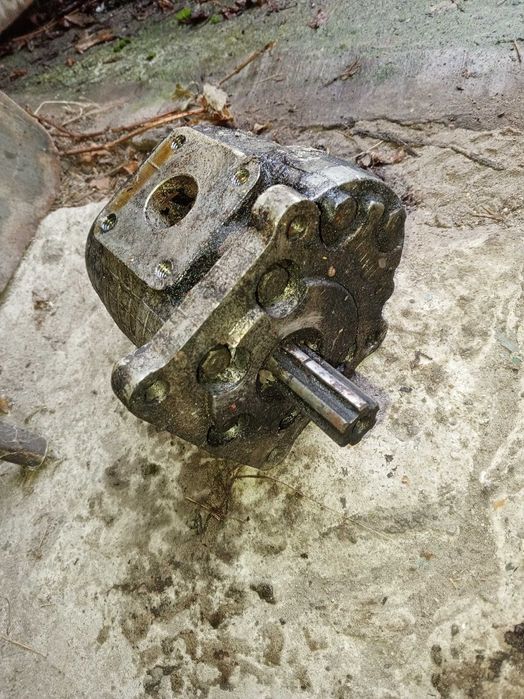 запчасти на зил 130 и др,