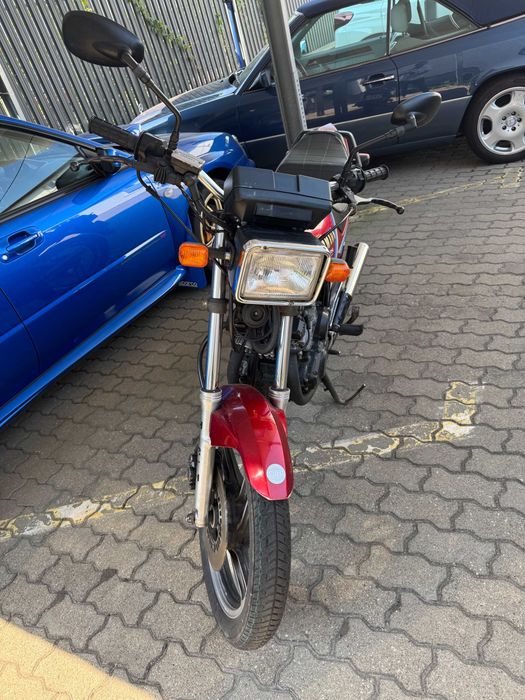 YAMAHA  XS 400  rok 1982