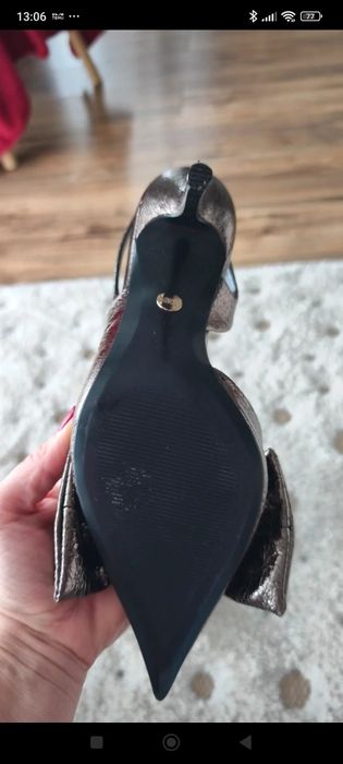 Czółenka Zara na obcasie