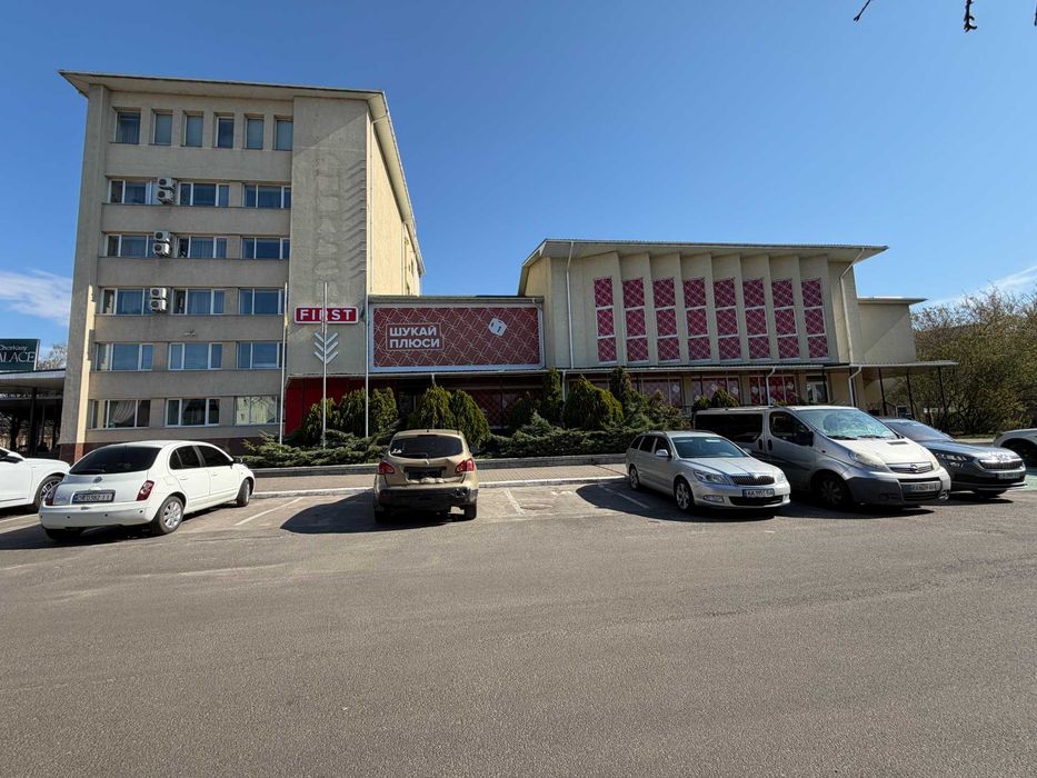 Приміщення вільного призначення в центральній частині міста