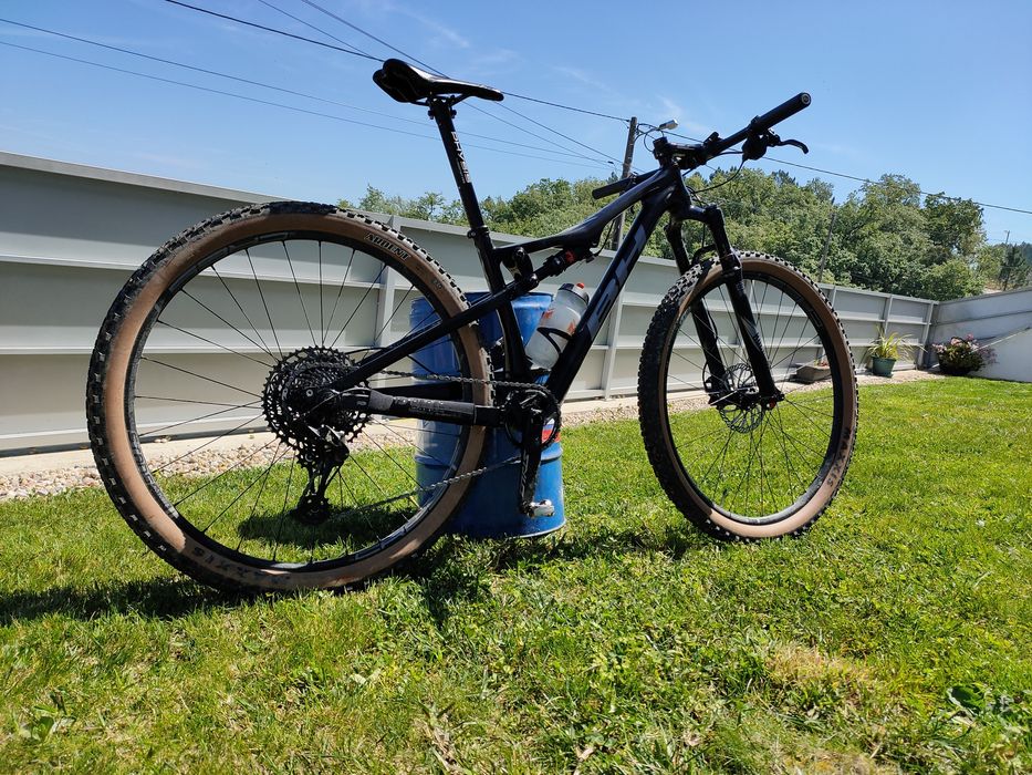 BH suspensão total carbono 29"