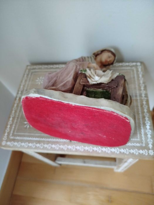 Antiga e belíssima Escultura "Virgem Maria e o Menino"