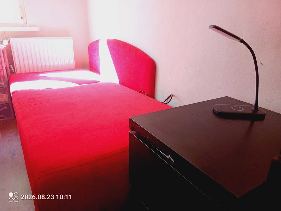 Wynajem  1 pokoi w mieszkaniu trzypokojowym w centrum Tychów, w pobliżu stacji Zachodnia.