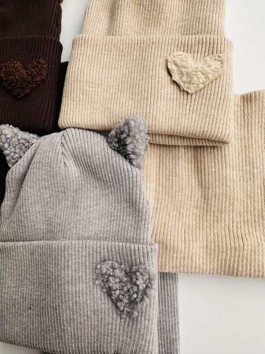 Набір шапка і хомут Talvi на дівчинку