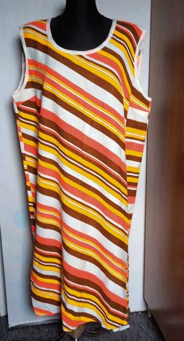 Sukienka w paski r. 50/52