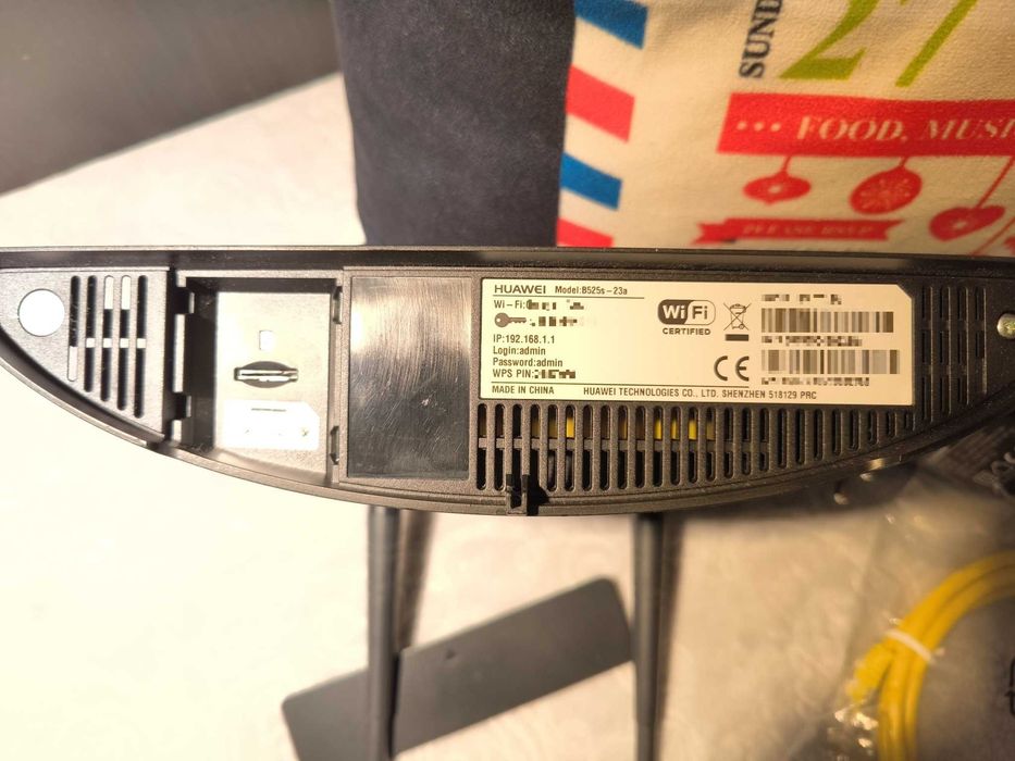 Router LTE Huawei 4G z dodatkowymi antenami, bez blokad SIM Port USB