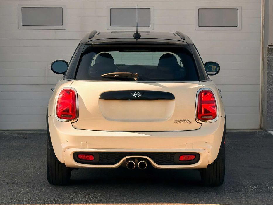 MINI Cooper      2021