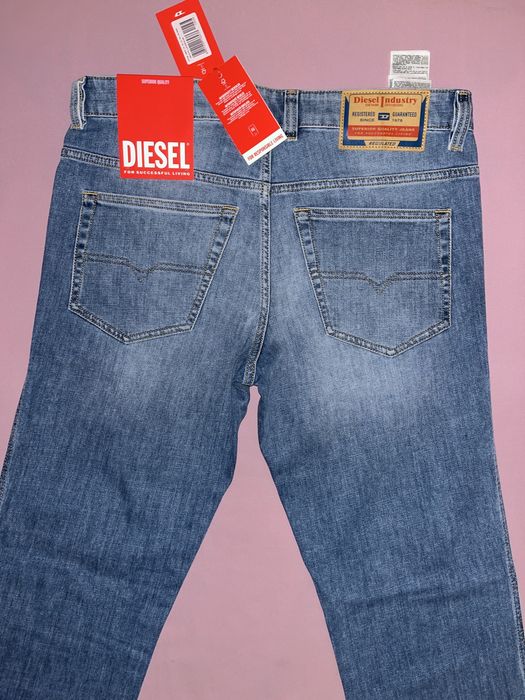 Wyprzedaż spodnie męskie Diesel.