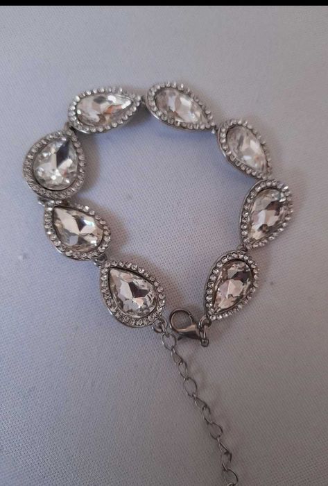 Śliczna bransoletka na specjalne okazje i nie tylko.