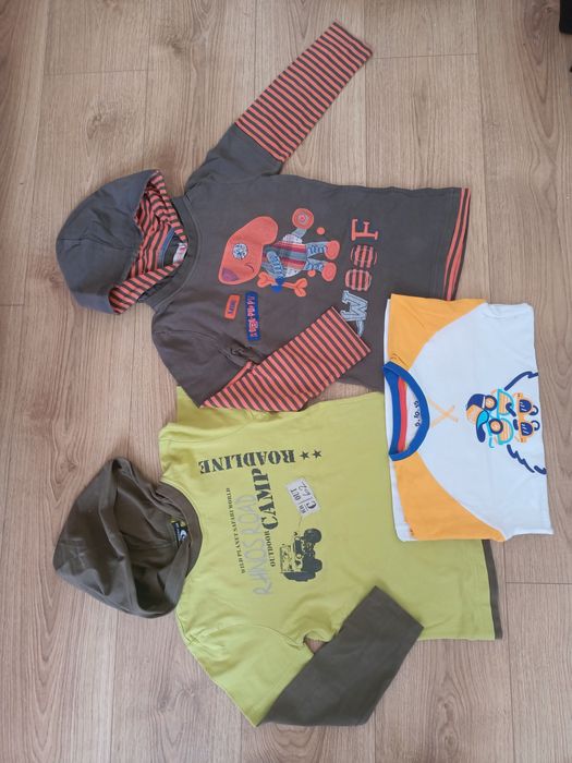 Bluzki z kapturem roz. 122