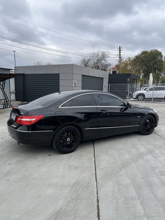 Mercedes-Benz E-Class Coupe