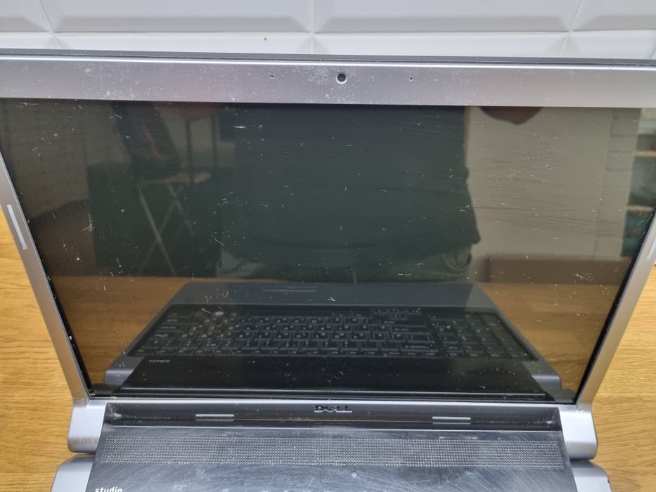 Dell 1737 на запчастини чи під ремонт 17 дюймів