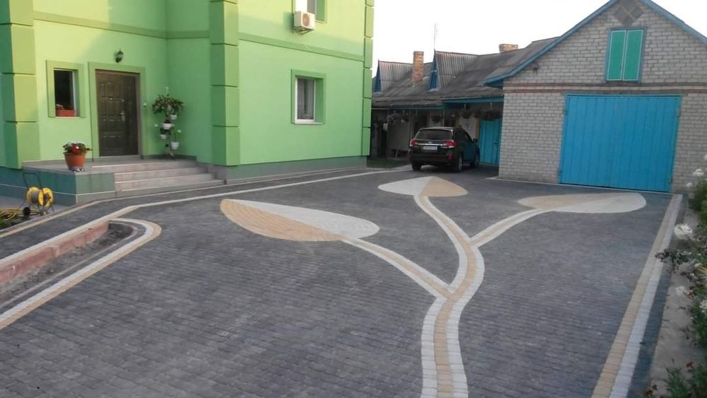 Укладання тротуарної плитки