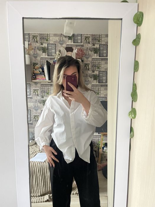 Biała koszula z bufiastymi rękawami bawełniana