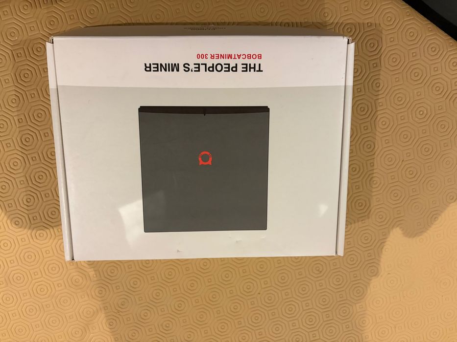 Minerador novo em caixa