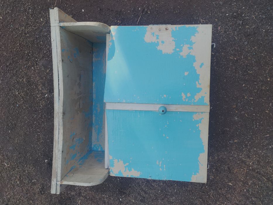 Szafeczka sanitarna PRL