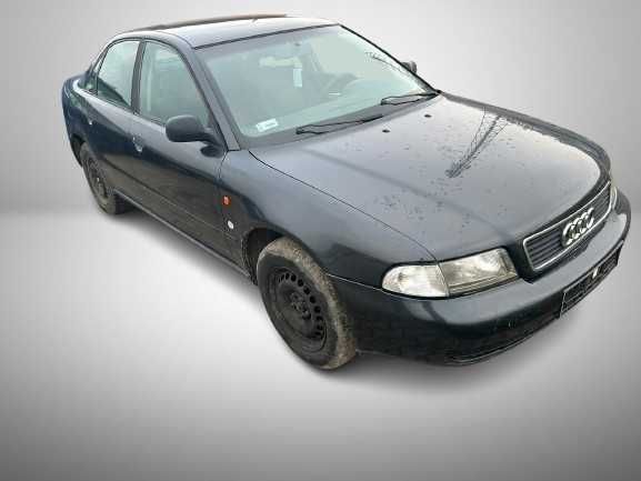 AUDI a4 b5 1.6 ADP kolor  lz9u części