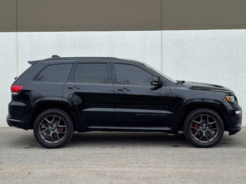 Jeep Grand Cherokee      2020