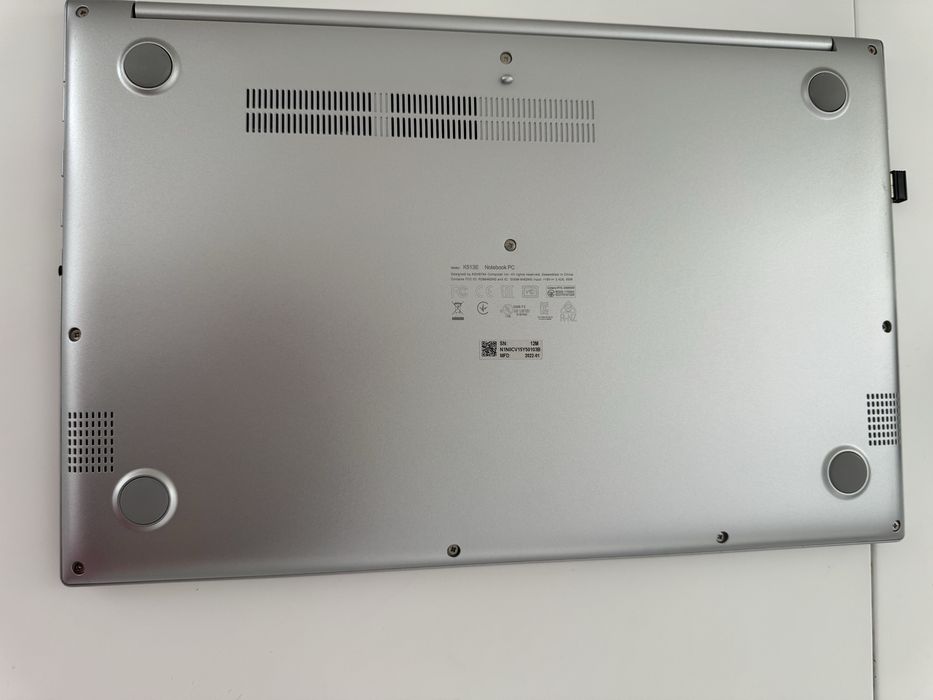 Ноутбук ASUS VivoBook 15 K513E / 15.6" / 2022 год SSD 512 ГБ