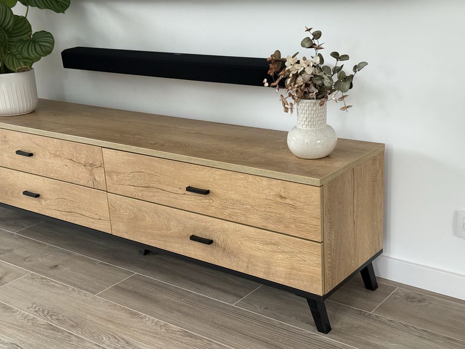 Szafka RTV TV pod telewizor