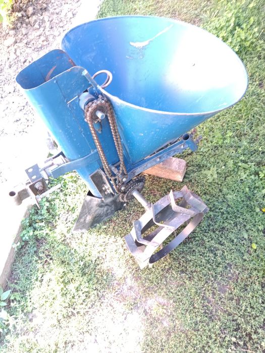 Картофелесажалка