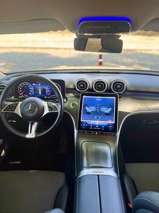 Mercedes-Benz C220