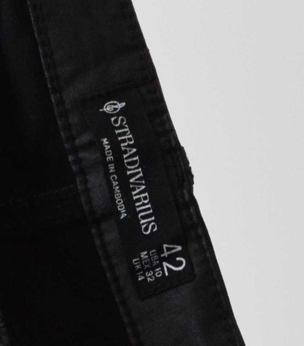 Stradivarius push upwysoki stan czarne woskowane spodnie rurki wysoki stan 42 xl