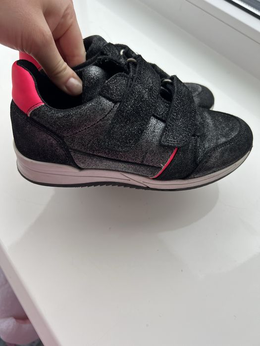 Шкірярні кросівки 30 розмір