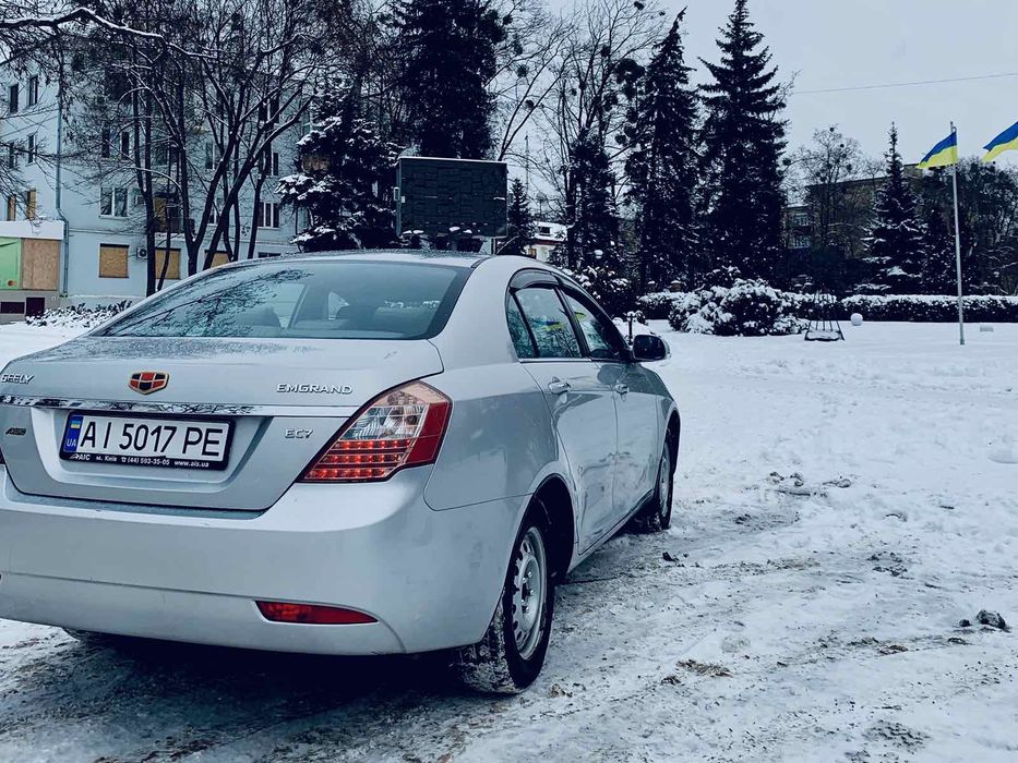 Авто Джили Емгранд ЕС7