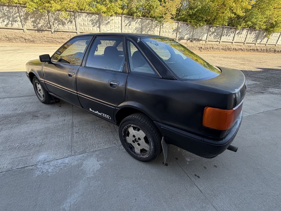 Ауді 80 1.8 газ бензин