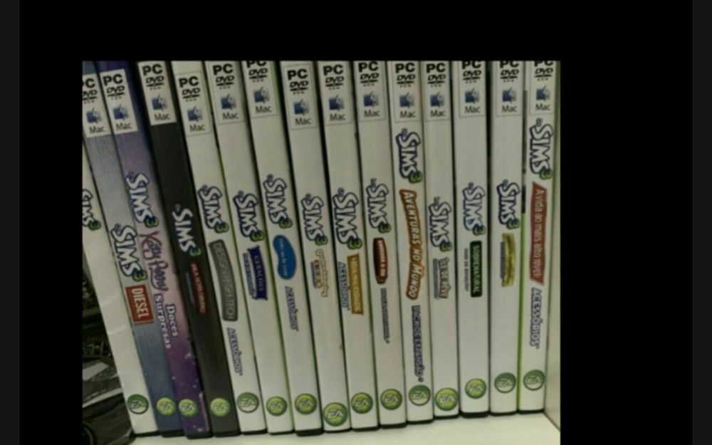Coleção de 15 jogos sims 3 estão novos 75 euros 5 euros cada