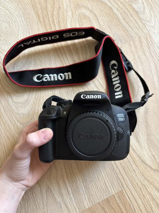 Aparat Canon 700 D. 12250 zdjęć