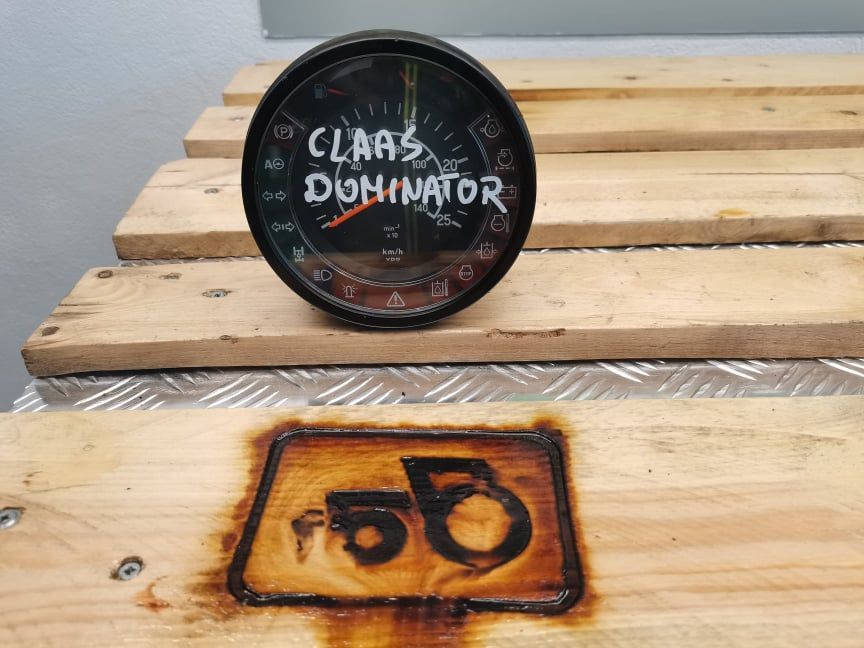 Zegary Claas Dominator