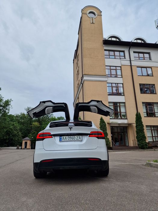 Продам Tesla Model X Perfomance 2018