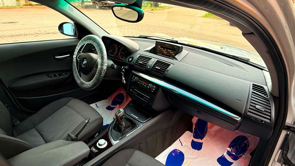 Samochód BMW E87 Seria 1