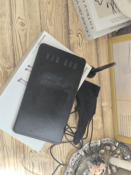 Графічний планшет Huion H640P