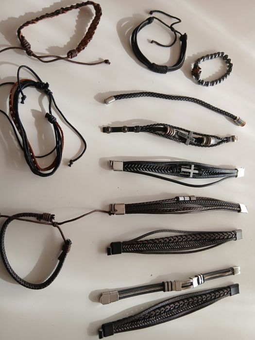 Conj. de 12 pulseiras de Homem