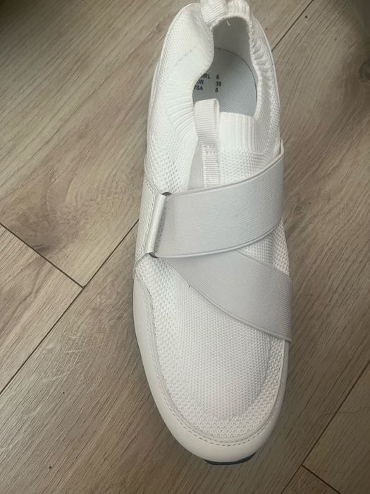 Літні кросівки Primark