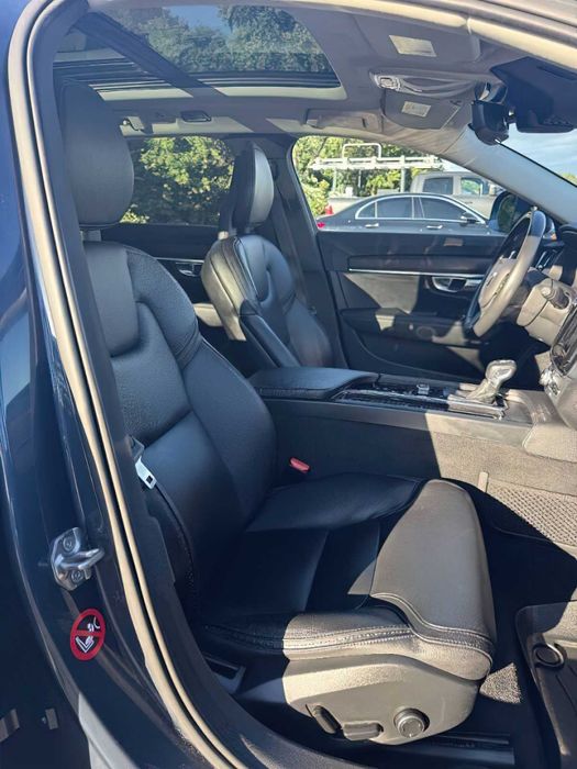 Volvo V90 Cross Country T5      2018