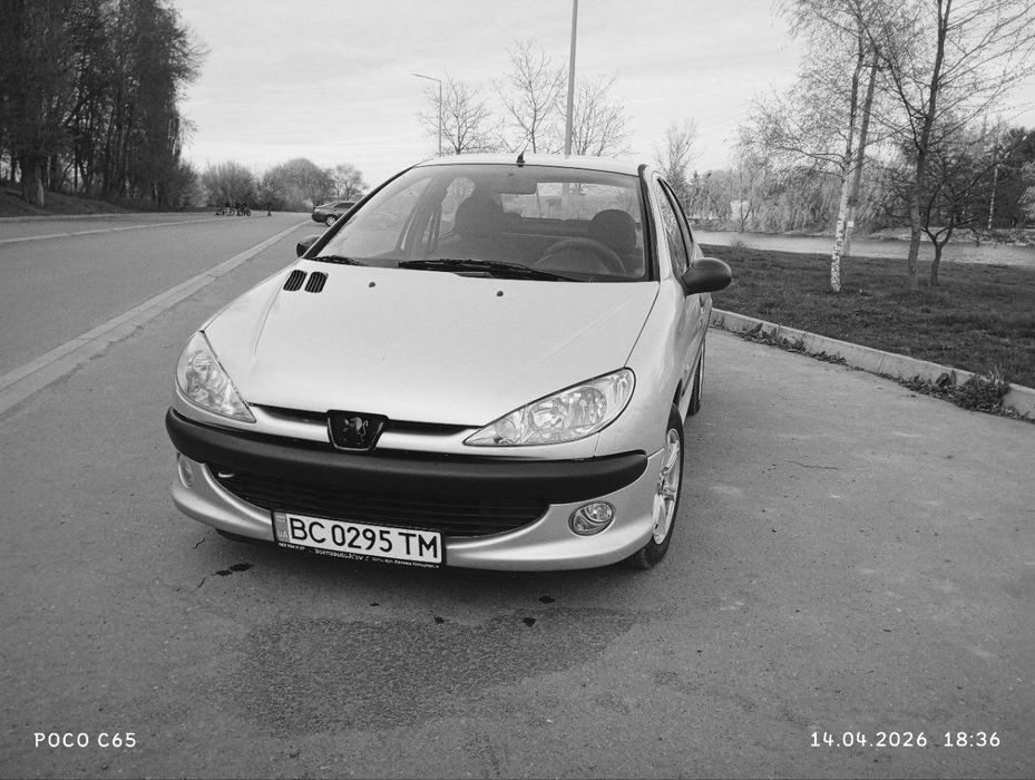 Продам Peugeot 206