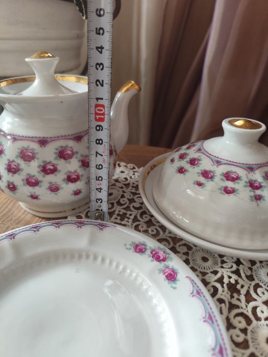 Порцеляновий посуд