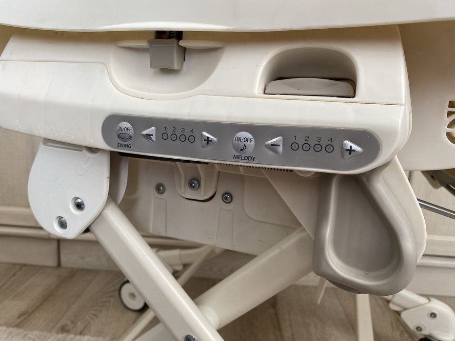 Столик Люлька-трансформер автоматична Combi