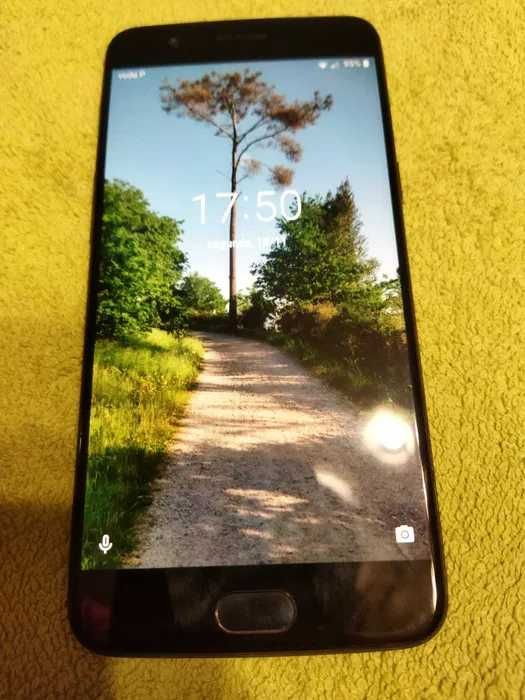 One Plus 5 Como novo