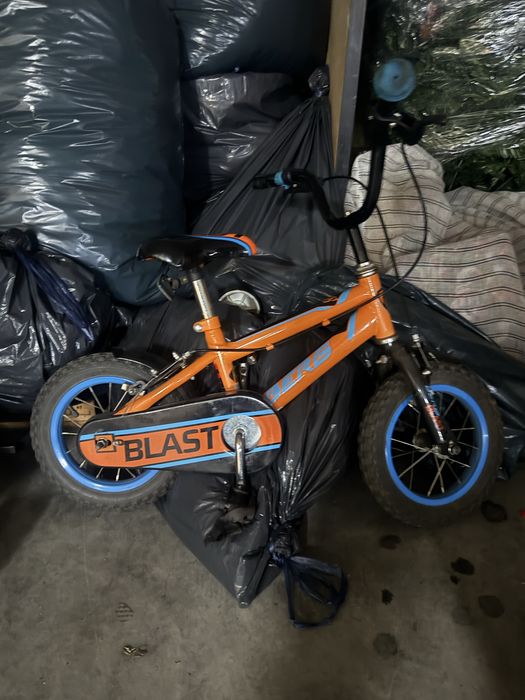 Bicicletas menino e menina